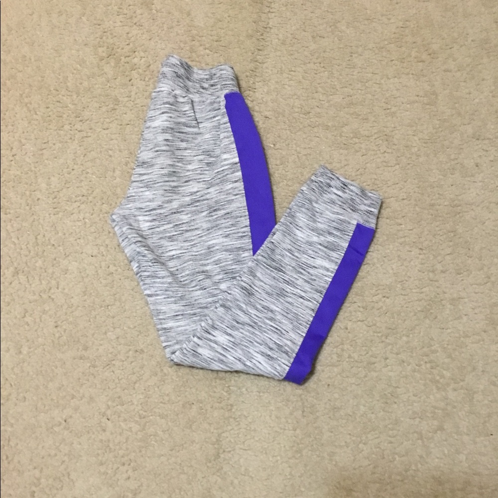 Jogger Set - Picture 5 of 6